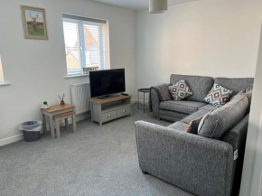 Whole House Modern Detached 2 Bedroom Coach House in Spalding